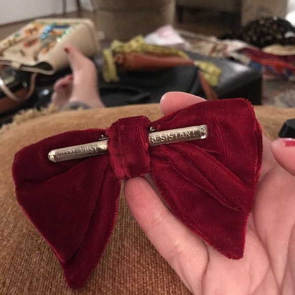Vintage Red Velvet Mens Bowtie Clip On Pointed End main image 5